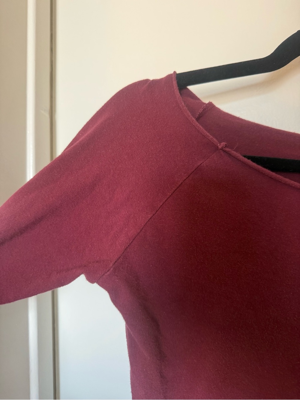 Out From Under Burgundy Raw Edge Cropped Long Sleeve Top Women’s Medium - Picture 4 of 7